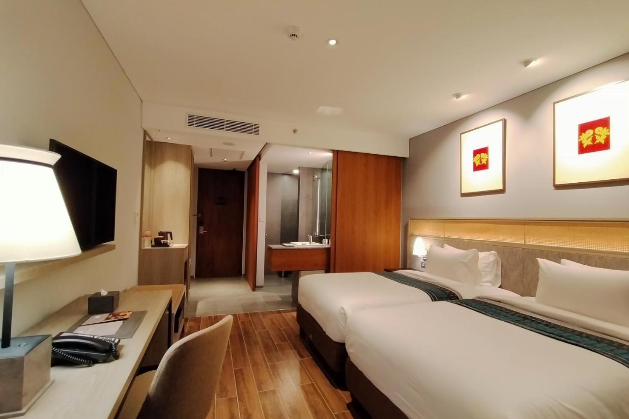 Kokoon Hotel Banyuwangi บันยูวังงี ภายนอก รูปภาพ