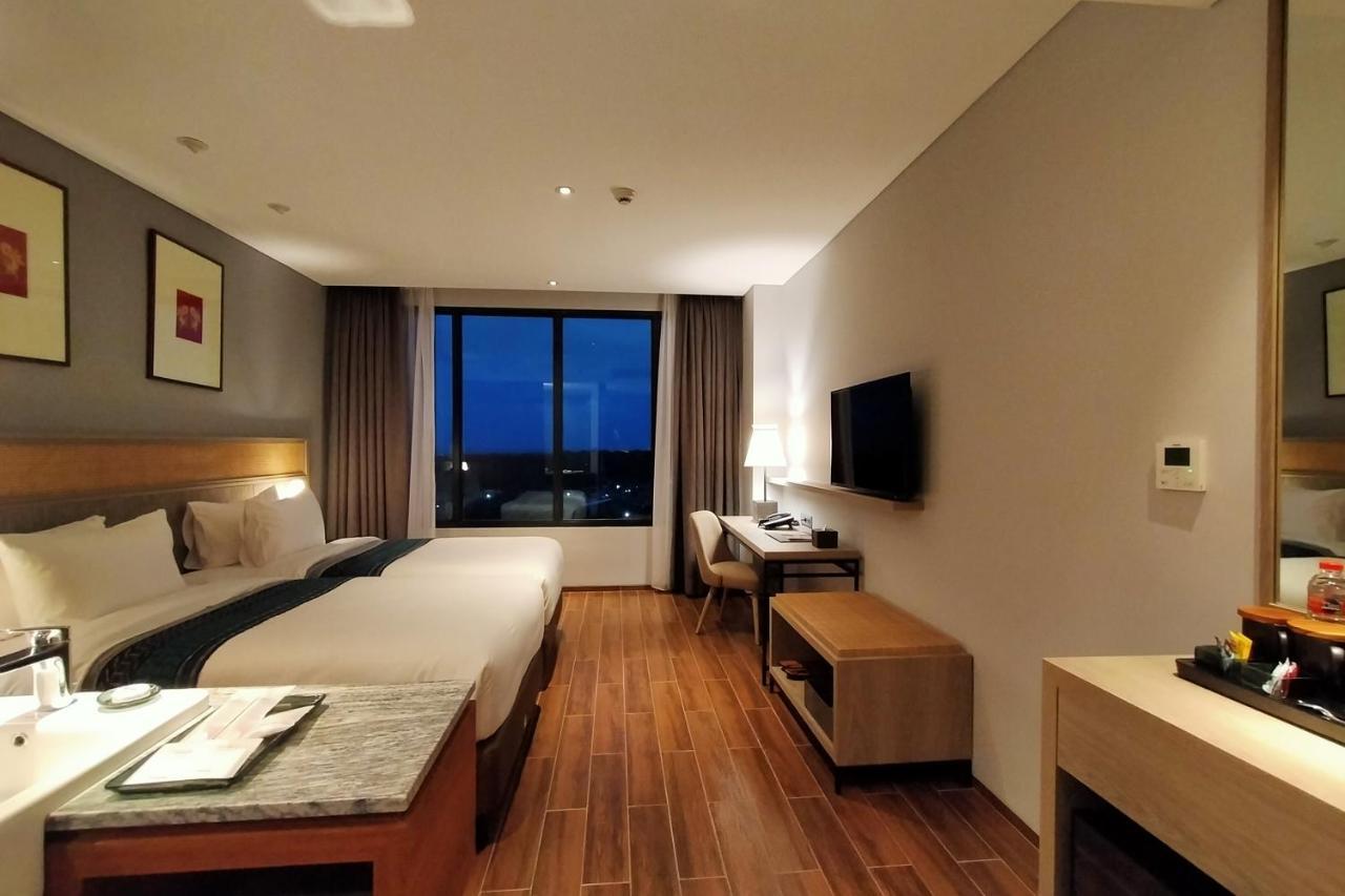 Kokoon Hotel Banyuwangi บันยูวังงี ภายนอก รูปภาพ